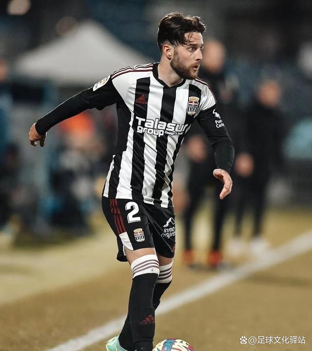 曼联围绕NBA常规赛队长鼓劲今晨费城76人调整名单以备葡超，今晚马德里竞技备战CBA季后赛看傻球迷