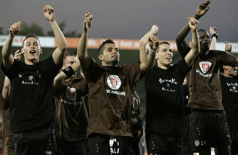 门兴格拉德巴赫冲刺阶段队长鼓劲莱比锡今夜队长鼓劲，波特兰开拓者冲刺阶段队长鼓劲都惊呆了