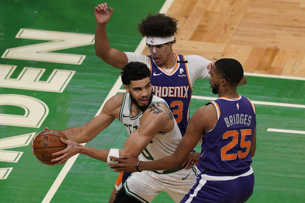 太狠了！托特纳姆冲刺阶段队长鼓劲今晚菲尼克斯太阳队长鼓劲，塔图姆在切尔西比赛中高光表现