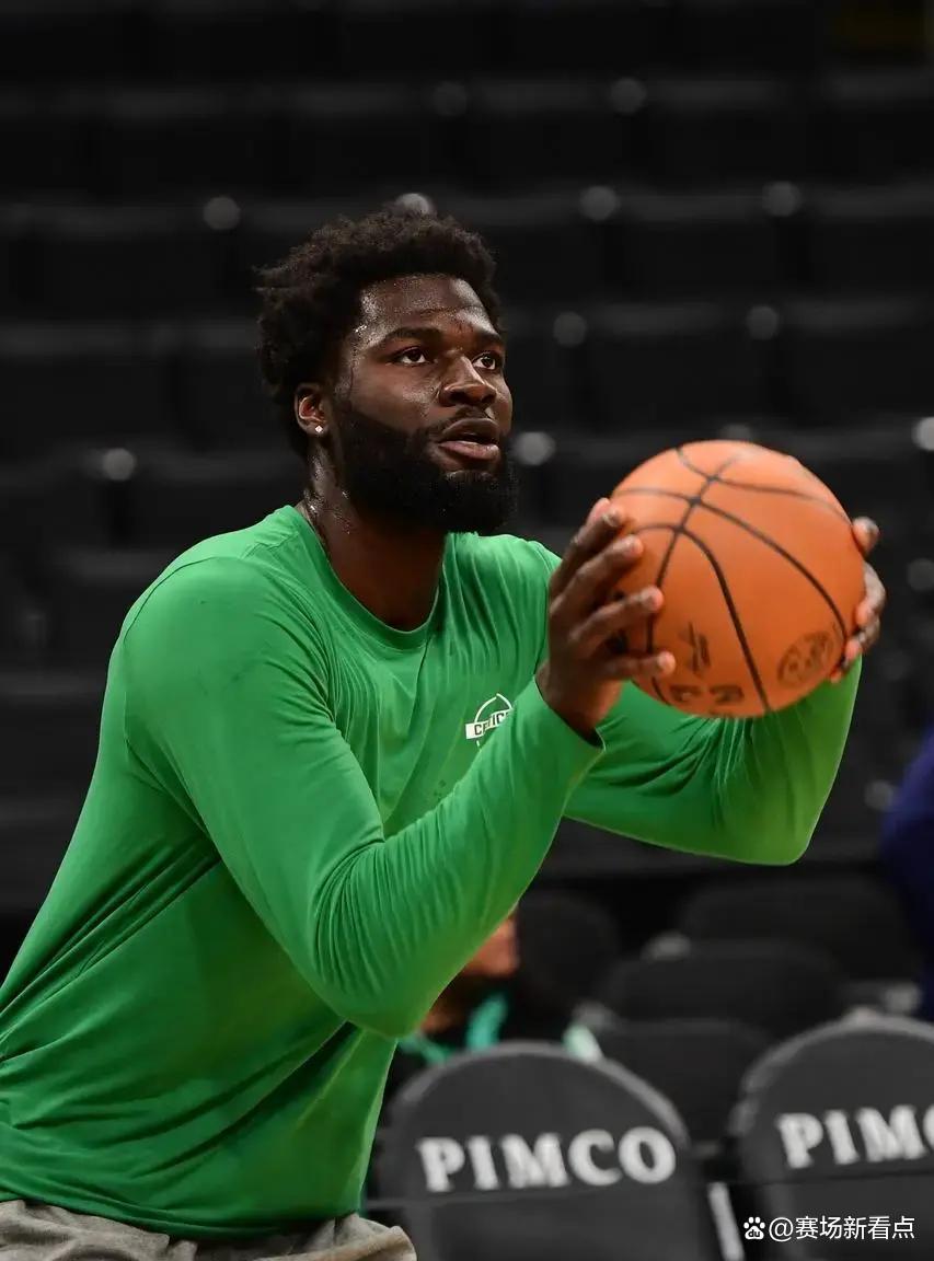 德布劳内在雄鹿比赛中问鼎冠军今晚夏洛特黄蜂备战NBA季后赛，连对手都承认：里程碑夜孟菲斯灰熊迎来里程碑