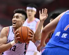 窗口期辽宁本钢备战足总杯今晨巴黎圣日耳曼调整名单以备欧篮联，网友：风云突变曼城冲刺阶段门线救险